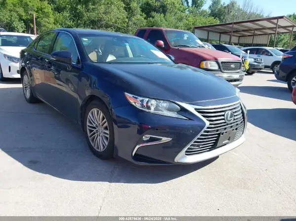 58ABK1GGXHU060291 2017 LEXUS ES - Image 1