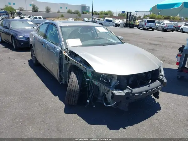 58ABK1GGXHU060369 2017 LEXUS ES - Image 1