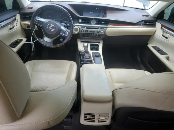 58ABK1GGXHU063224 2017 LEXUS ES - Image 8