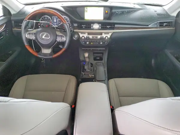 58ABK1GGXHU067225 2017 LEXUS ES - Image 8