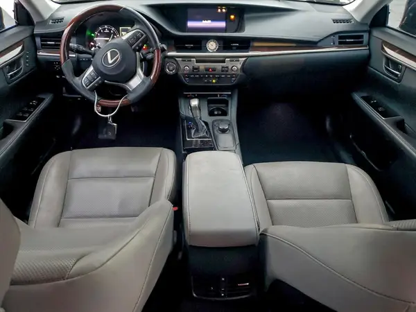 58ABK1GGXHU069783 2017 LEXUS ES - Image 8