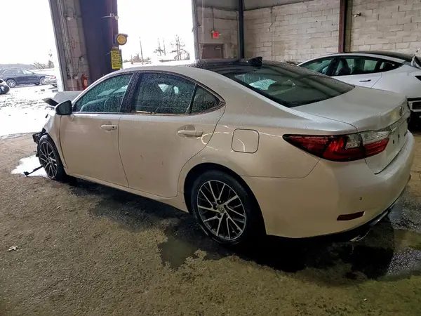 58ABK1GGXHU071453 2017 LEXUS ES - Image 2