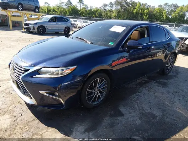 58ABK1GGXHU075146 2017 LEXUS ES - Image 2