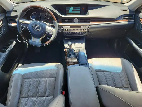 58ABK1GGXHU075406 2017 LEXUS ES - Image 8