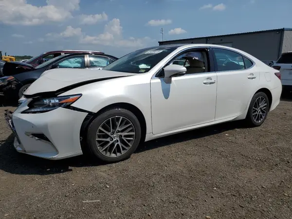 58ABK1GGXJU080627 2018 LEXUS ES - Image 1