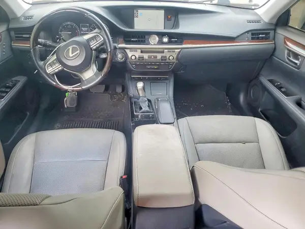 58ABK1GGXJU081535 2018 LEXUS ES - Image 8