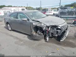 58ABK1GGXJU082653 2018 LEXUS ES