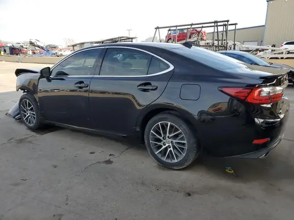 58ABK1GGXJU083849 2018 LEXUS ES - Image 2