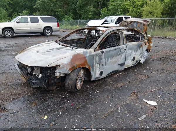 58ABK1GGXJU085875 2018 LEXUS ES - Image 2