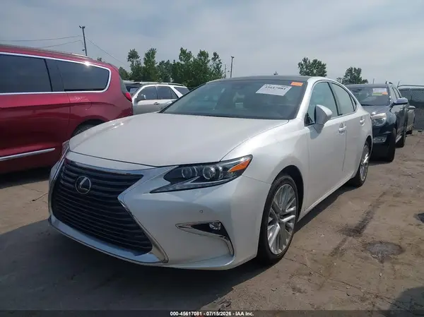 58ABK1GGXJU093166 2018 LEXUS ES - Image 2