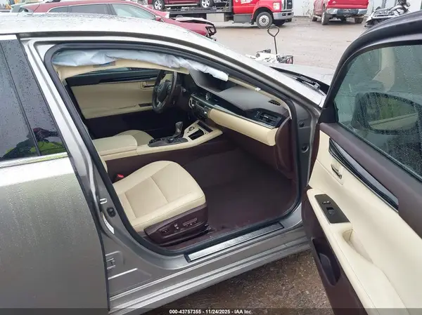 58ABK1GGXJU094186 2018 LEXUS ES - Image 8