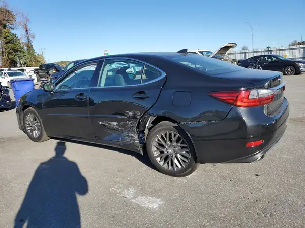 58ABK1GGXJU096147 2018 LEXUS ES - Image 2