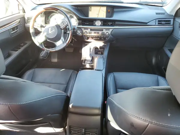 58ABK1GGXJU096147 2018 LEXUS ES - Image 8