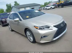 58ABK1GGXJU099758 2018 LEXUS ES