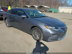 58ABK1GGXJU100925 2018 LEXUS ES
