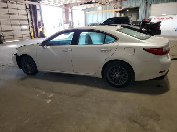 58ABK1GGXJU101671 2018 LEXUS ES - Image 2