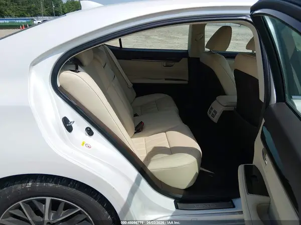58ABK1GGXJU102156 2018 LEXUS ES - Image 8