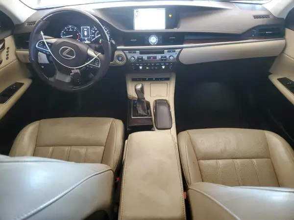 58ABK1GGXJU102397 2018 LEXUS ES - Image 8