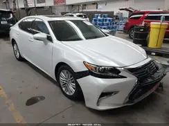 58ABK1GGXJU107762 2018 LEXUS ES