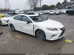 58ABK1GGXJU107826 2018 LEXUS ES