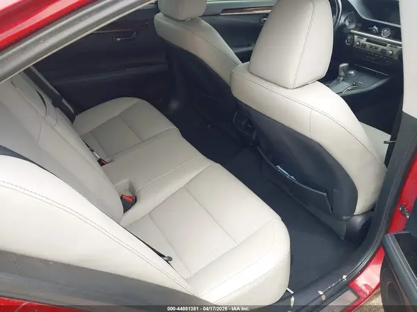 58ABK1GGXJU108314 2018 LEXUS ES - Image 8