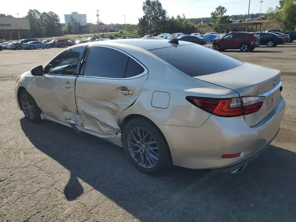 58ABK1GGXJU108443 2018 LEXUS ES - Image 2