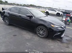 58ABK1GGXJU111407 2018 LEXUS ES