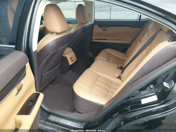 58ABK1GGXJU111407 2018 LEXUS ES - Image 8