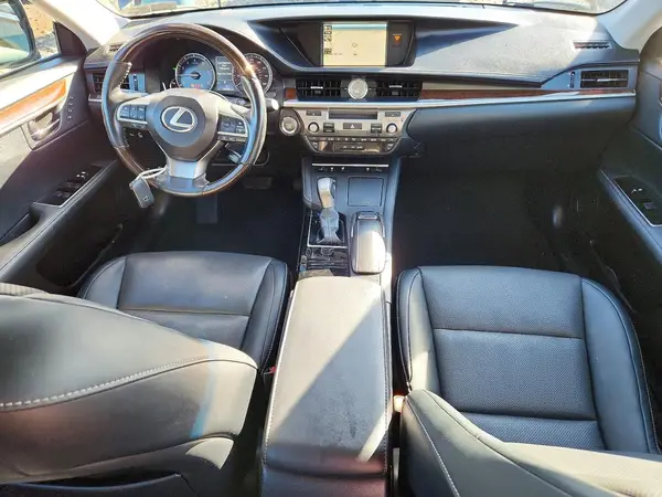 58ABK1GGXJU115280 2018 LEXUS ES - Image 8