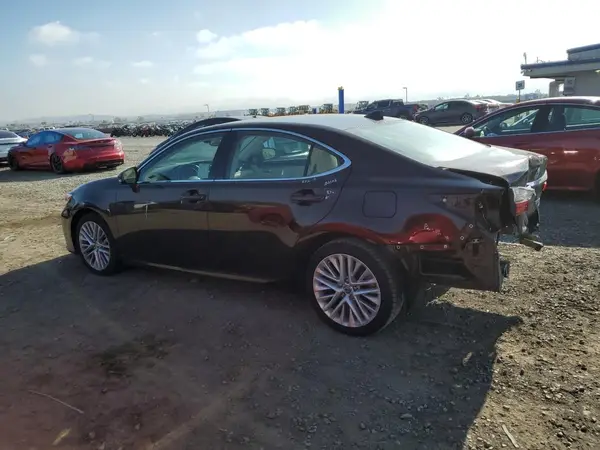 58ABK1GGXJU117725 2018 LEXUS ES - Image 2
