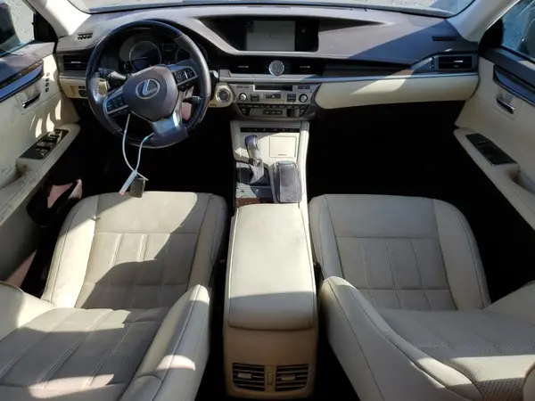 58ABK1GGXJU117725 2018 LEXUS ES - Image 8