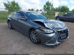 58ABZ1B10KU004852 2019 LEXUS ES