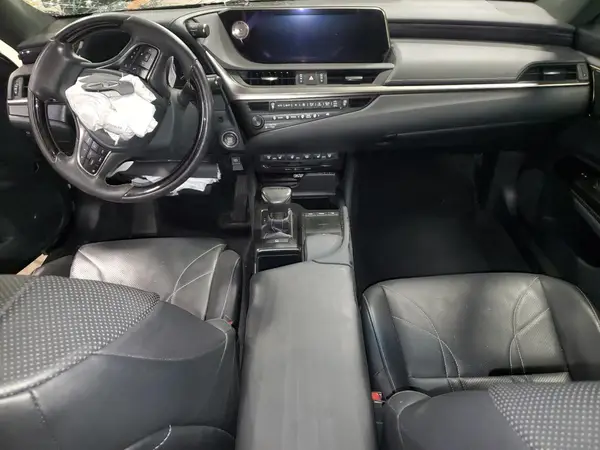 58ABZ1B10KU007413 2019 LEXUS ES - Image 8