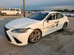 58ABZ1B10KU015642 2019 LEXUS ES