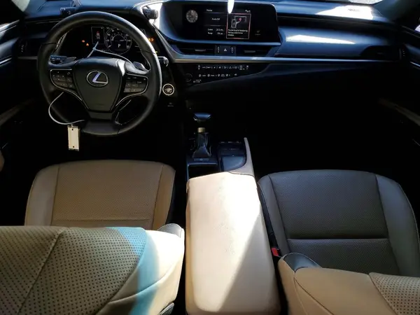 58ABZ1B10KU016032 2019 LEXUS ES - Image 8