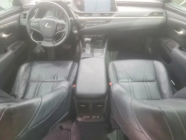 58ABZ1B10KU017875 2019 LEXUS ES - Image 8