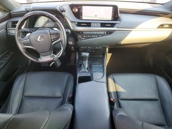 58ABZ1B10KU023627 2019 LEXUS ES - Image 8