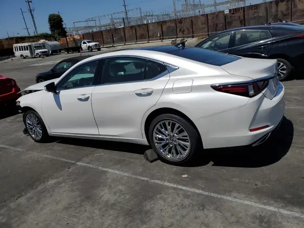 58ABZ1B10KU024504 2019 LEXUS ES - Image 2