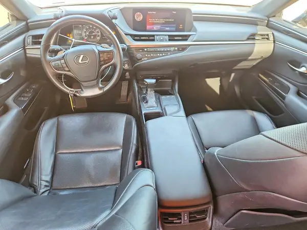 58ABZ1B10KU027144 2019 LEXUS ES - Image 8