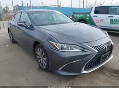 58ABZ1B10KU033946 2019 LEXUS ES