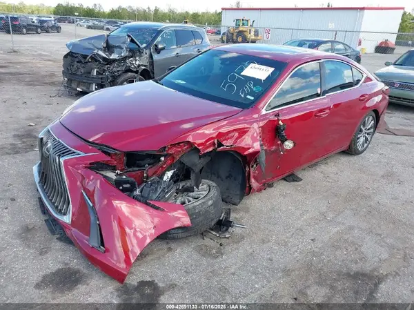 58ABZ1B10KU035972 2019 LEXUS ES - Image 2