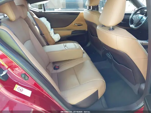 58ABZ1B10KU035972 2019 LEXUS ES - Image 8