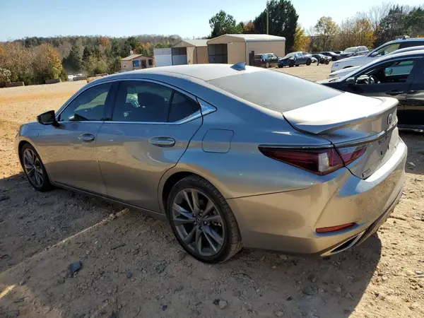 58ABZ1B10KU040282 2019 LEXUS ES - Image 2