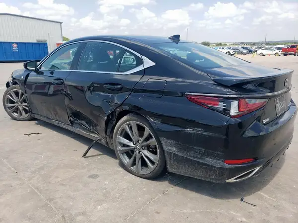 58ABZ1B10KU051055 2019 LEXUS ES - Image 2