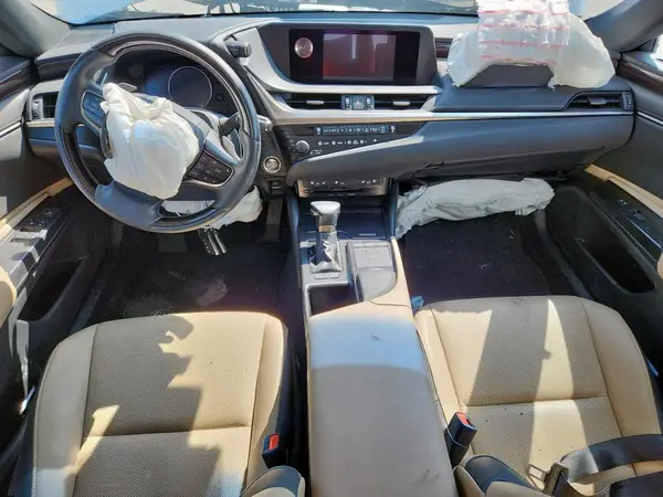 58ABZ1B10KU051234 2019 LEXUS ES - Image 8