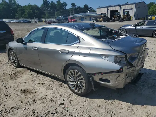 58ABZ1B11KU002740 2019 LEXUS ES - Image 2