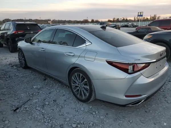 58ABZ1B11KU005461 2019 LEXUS ES - Image 2