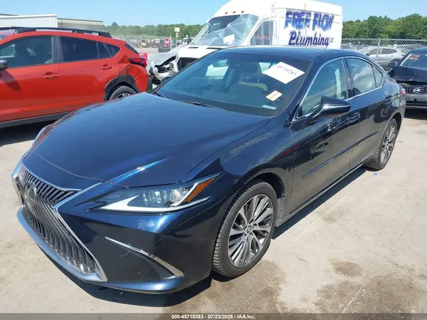 58ABZ1B11KU005511 2019 LEXUS ES - Image 2