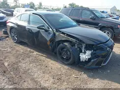 58ABZ1B11KU008862 2019 LEXUS ES