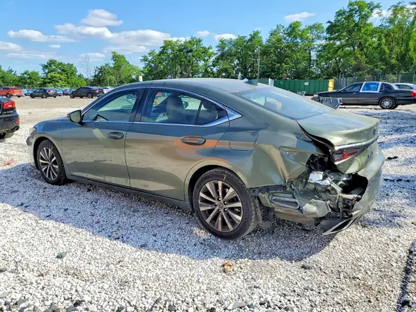 58ABZ1B11KU012510 2019 LEXUS ES - Image 2